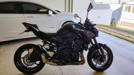 KAWASAKI Z900 KAWASAKI Z900
